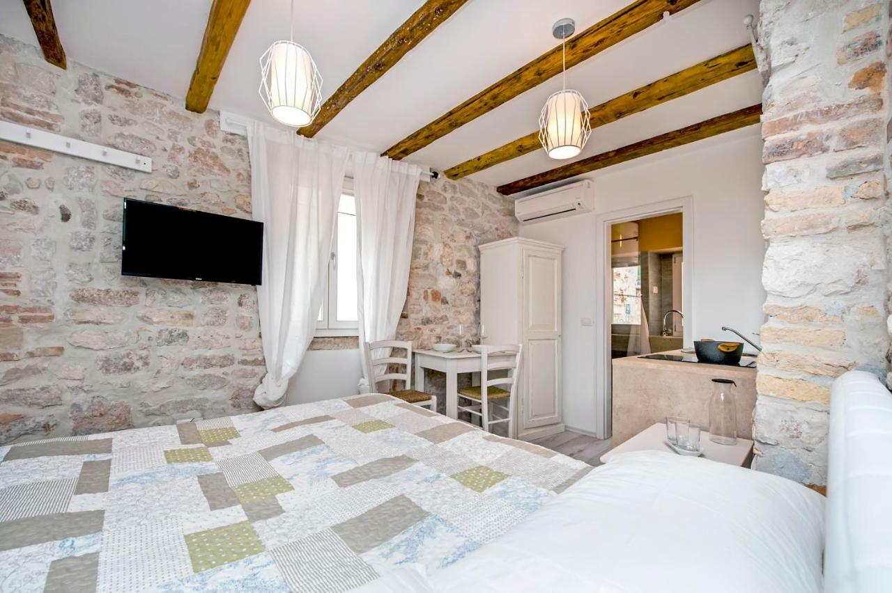 Apartment And Studio Ca' 3 Vie Rovinj Ngoại thất bức ảnh
