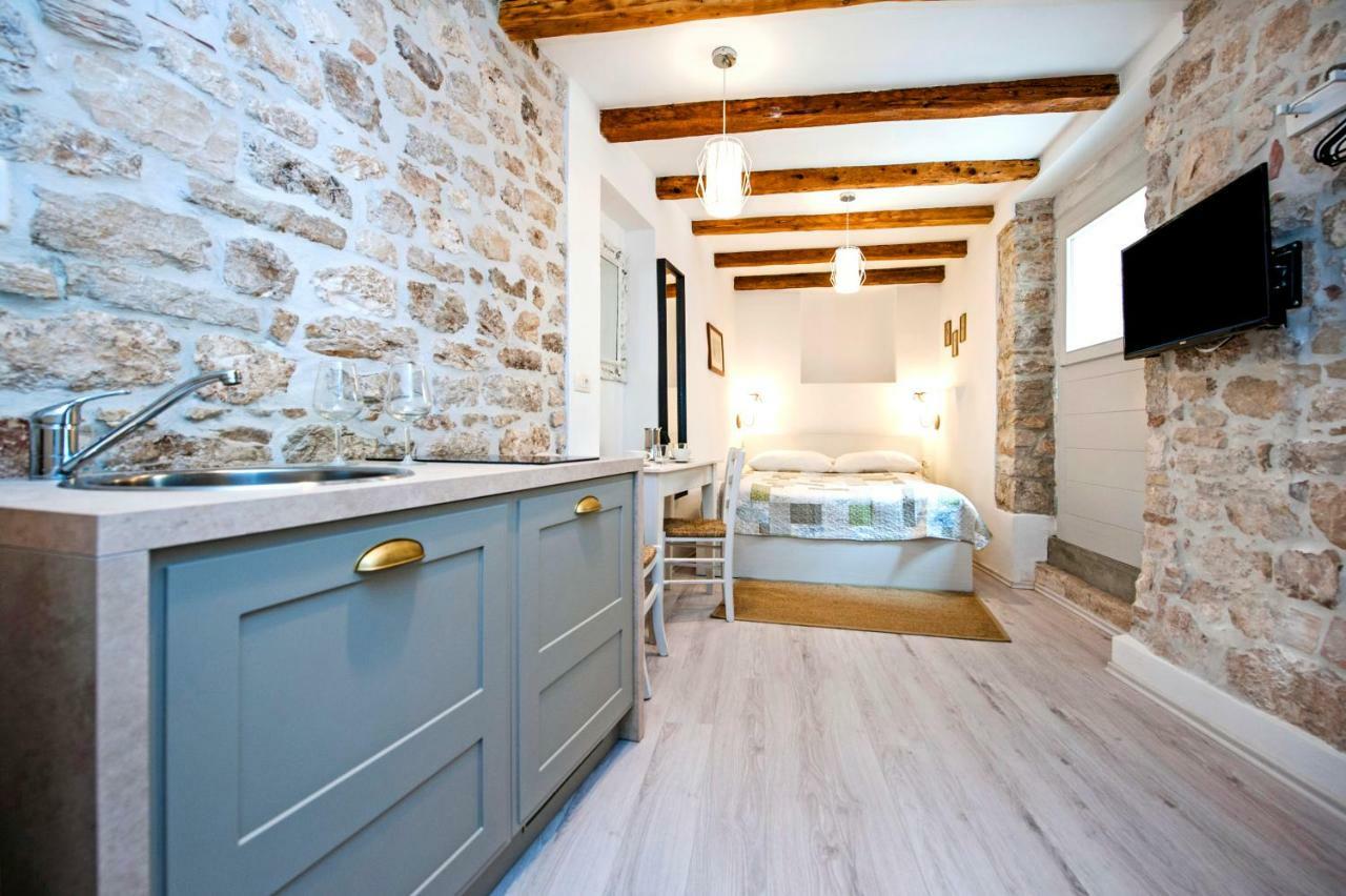Apartment And Studio Ca' 3 Vie Rovinj Ngoại thất bức ảnh